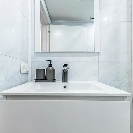 3 Stylish At A Great Location In Apartment Ghent