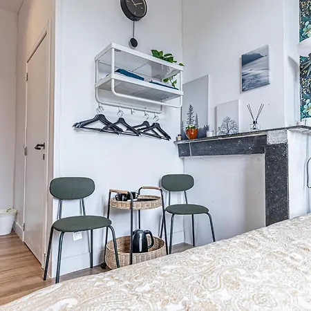 3 Stylish At A Great Location In Apartment Ghent